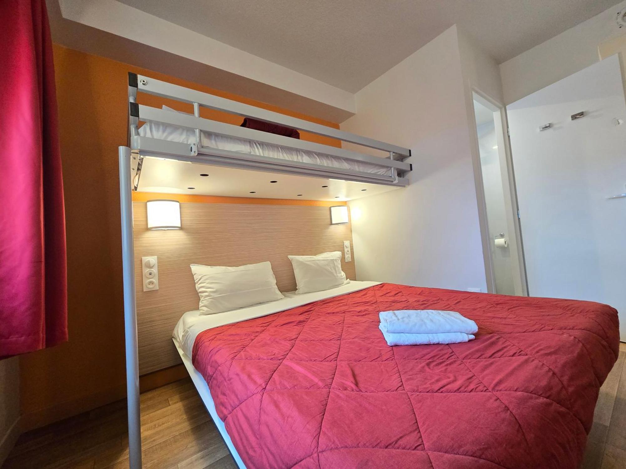 Premiere Classe Troyes Sud - Parc St Thibault Bucheres ภายนอก รูปภาพ